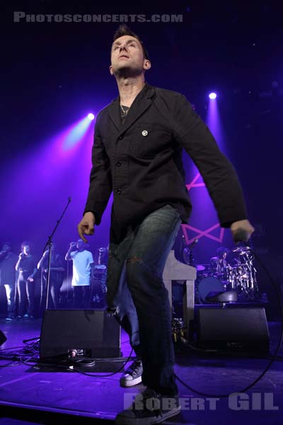 DAMON ALBARN - 2014-11-12 - PARIS - Casino de Paris - 